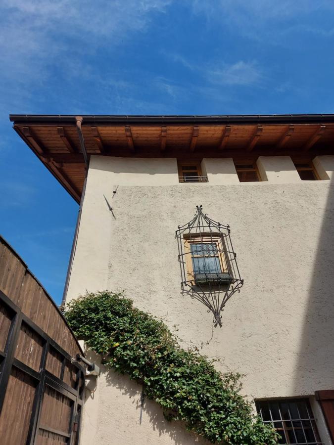 Ansitz Von Wohlgemuth Appartement Salorno Buitenkant foto
