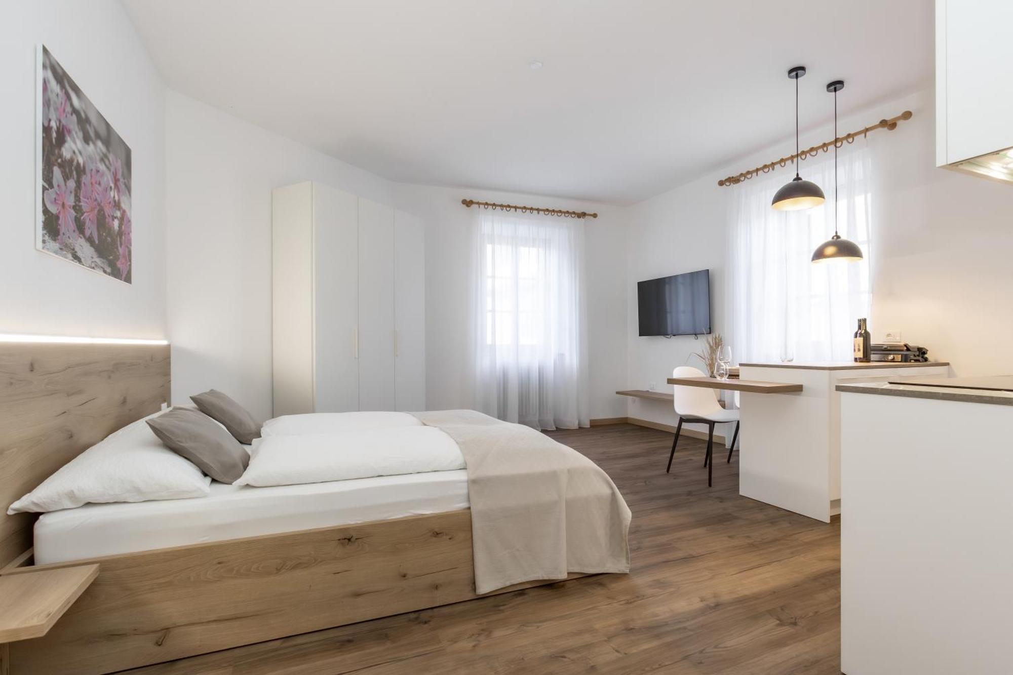 Ansitz Von Wohlgemuth Appartement Salorno Buitenkant foto