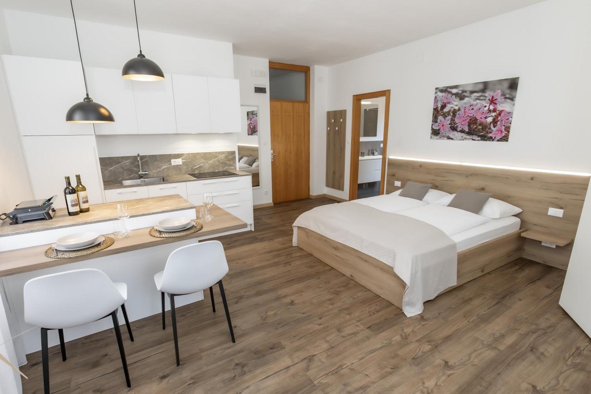 Ansitz Von Wohlgemuth Appartement Salorno Buitenkant foto