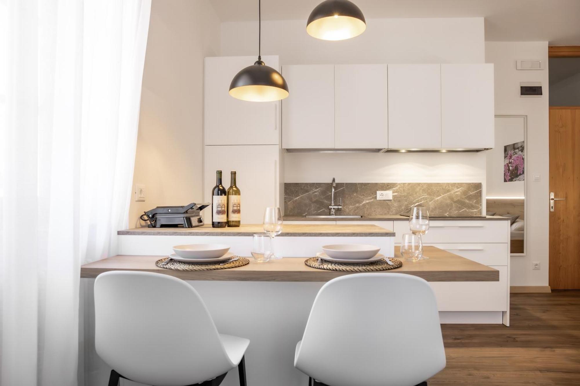 Ansitz Von Wohlgemuth Appartement Salorno Buitenkant foto